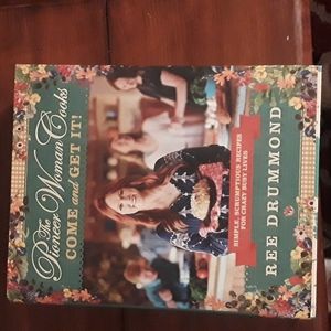 LAST CHANCE!! REDUCED PRICE The Pioneer Woman cook book